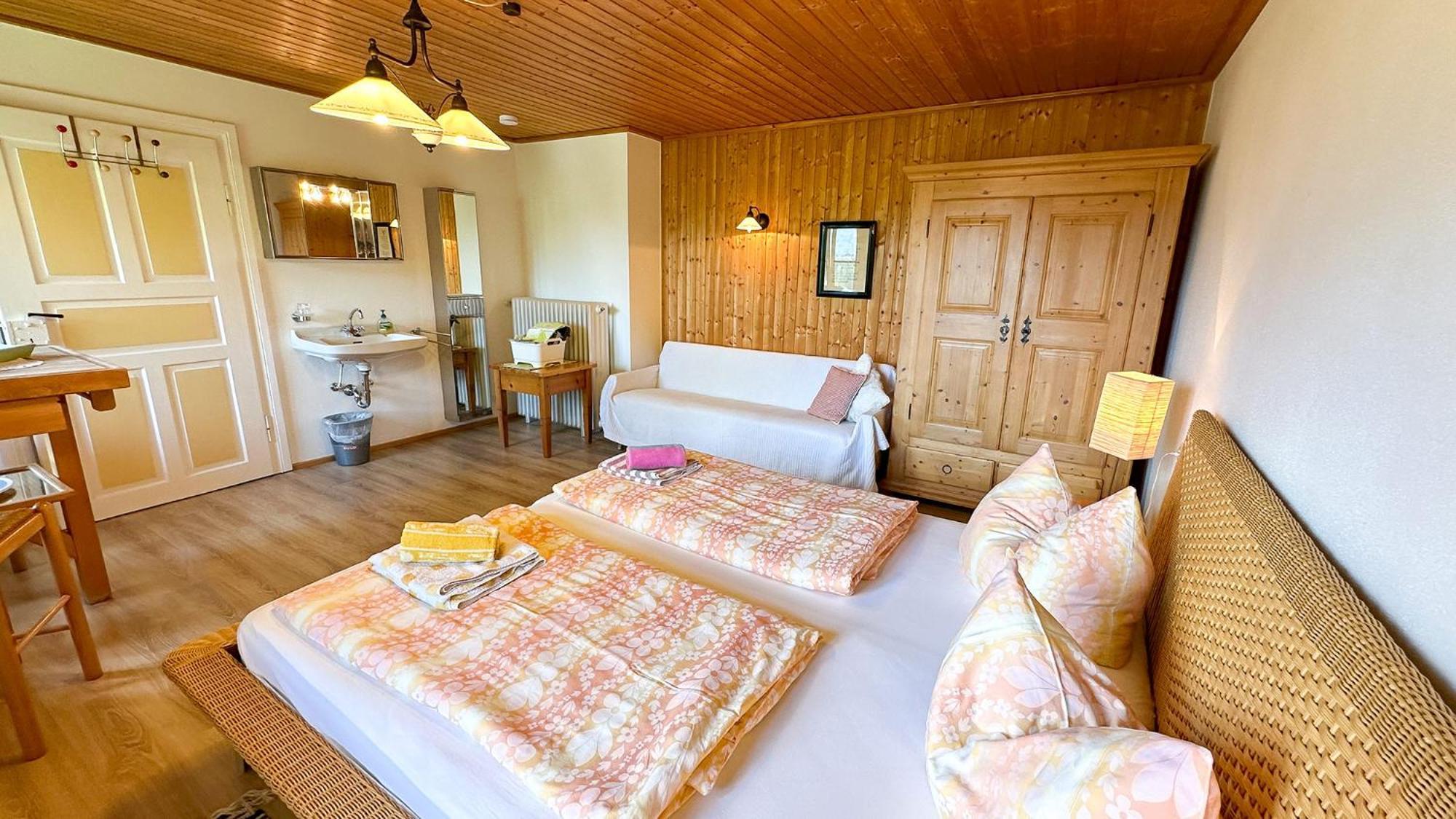 Almbauernhof Apartment โรพอลดิง ภายนอก รูปภาพ