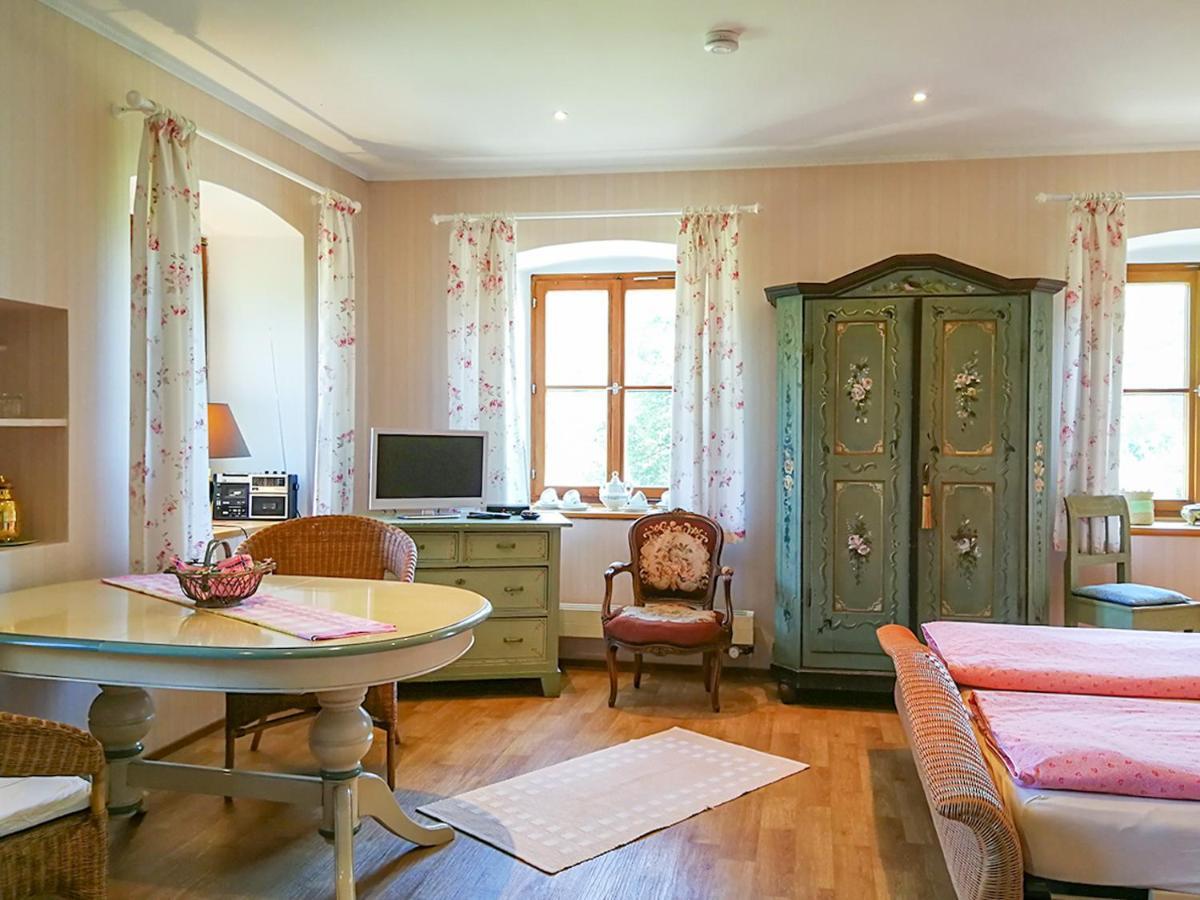 Almbauernhof Apartment โรพอลดิง ภายนอก รูปภาพ